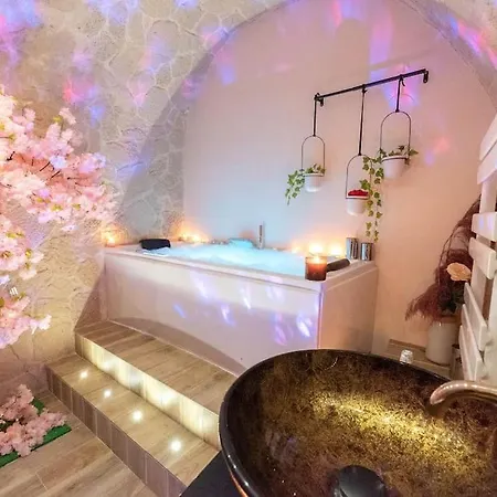Avec 2 Jacuzzi Balneo, Parking *